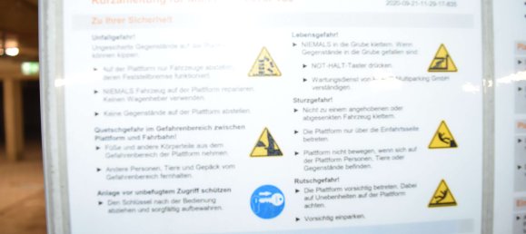  موقف سيارات في Regensburg, Germany رقم 35522 5