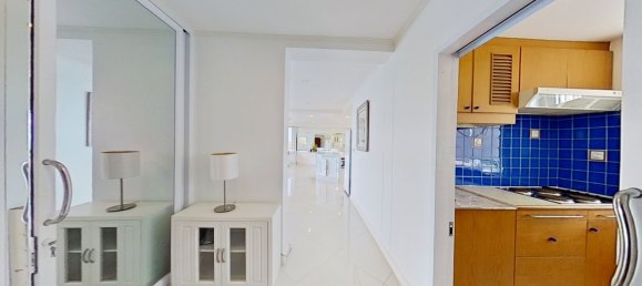 2 bedrooms Condo in Pattaya, Thailand No. 64928 9