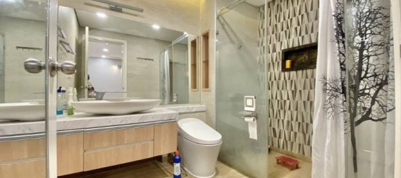 Apartamento de 3 dormitorios en Tay Ho, Vietnam No. 503 10
