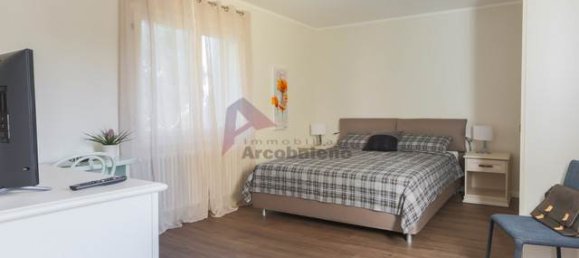 5 bedrooms Villa in Noventa di Piave, Italy No. 67798 2