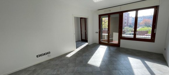 3غرفة شقة في Milan, Italy رقم 246009 5