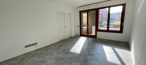 3غرفة شقة في Milan, Italy رقم 246009 6