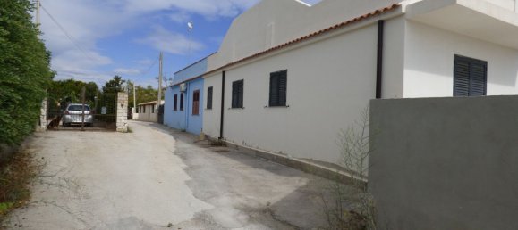 Вилла с 3 комнатами в Аугуста, Италия № 68375 11