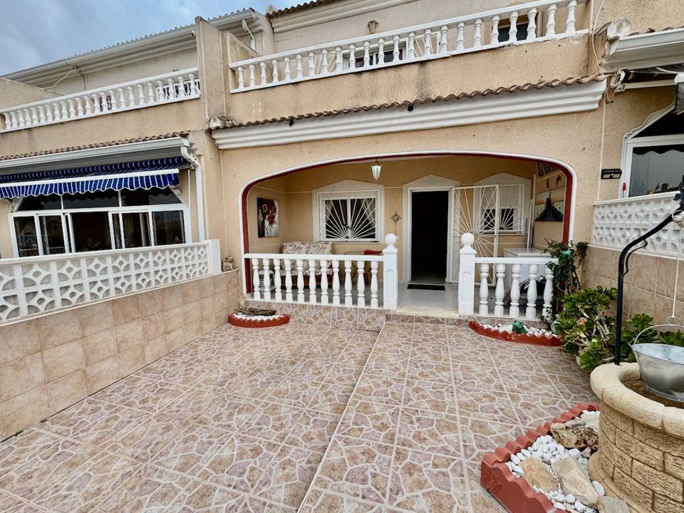 2 bedrooms Villa in Ciudad Quesada, Spain No. 178127