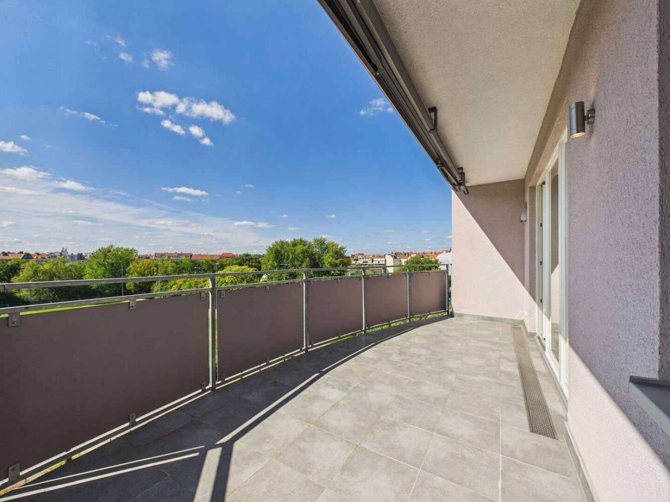 Квартира с 2 спальнями в Шарлоттенбург, Германия № 341652