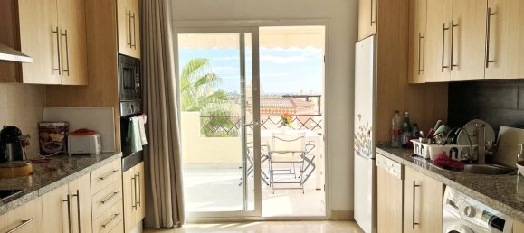 3 bedrooms Penthouse in Estepona, Spain No. 20266 7