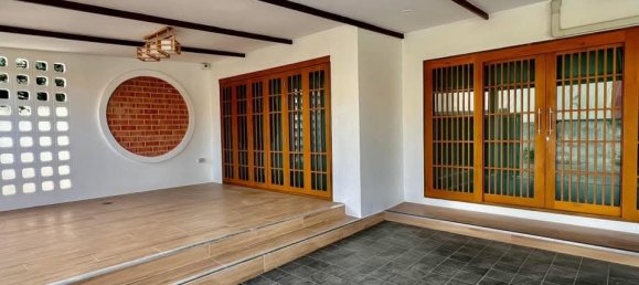 4 bedrooms House in Pattaya, Thailand No. 27412 11