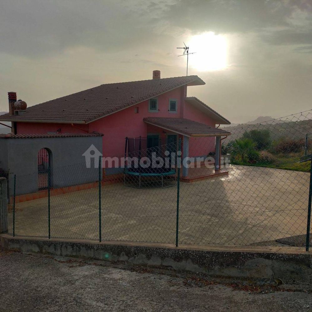 Villa de 3 dormitorios en Nicosia, Italy No. 354787