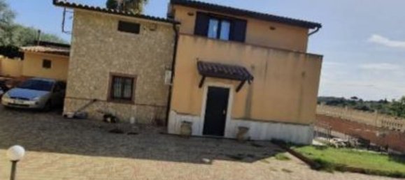 6-Zimmer Haus in San Cataldo, Italy, Nr. 301727 2