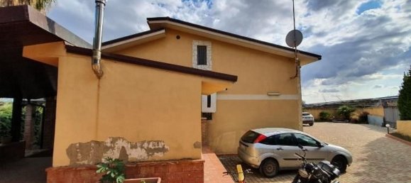 6-Zimmer Haus in San Cataldo, Italy, Nr. 301727 5