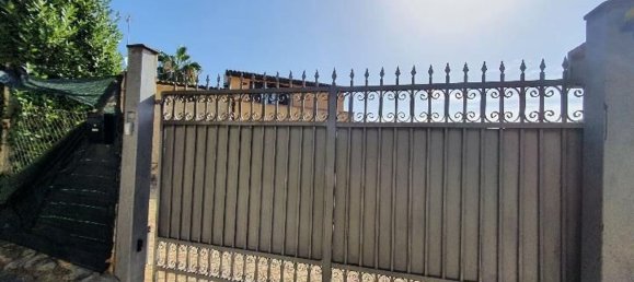 6-Zimmer Haus in San Cataldo, Italy, Nr. 301727 3