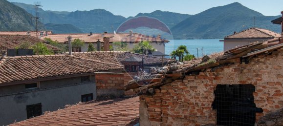 1 bedroom Apartment in Iseo, Italy No. 270503 3