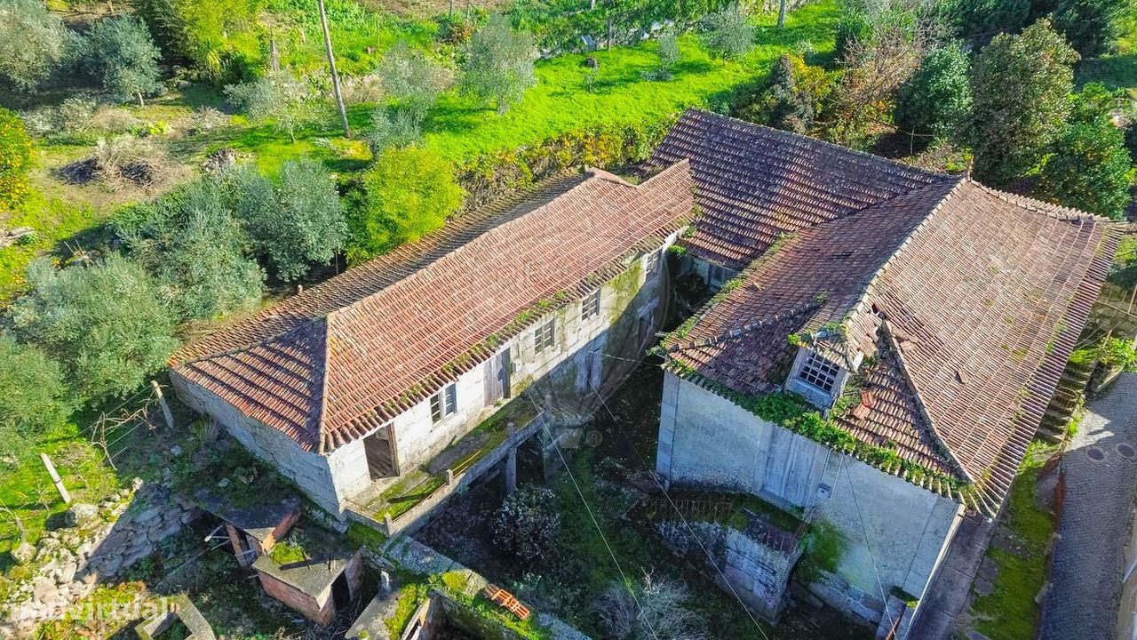 Casa de 4 dormitorios en Souselo, Portugal No. 163272