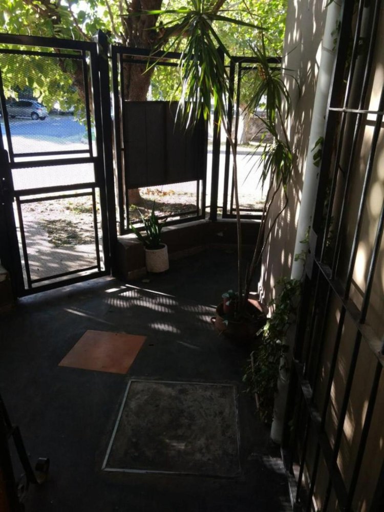 3 bedrooms House in Moron, Argentina No. 83356