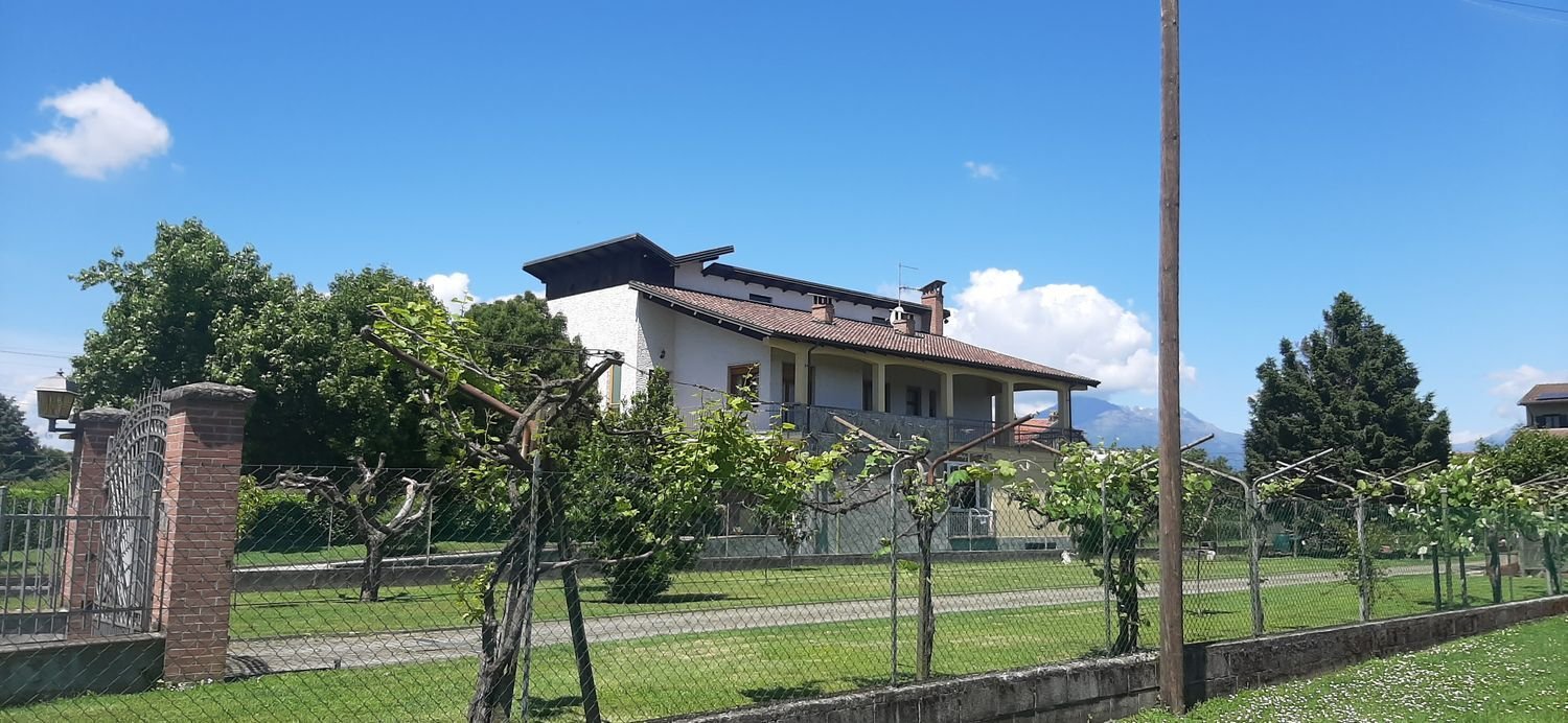 Вилла с 9 комнатами в Вестинье, Италия № 123941