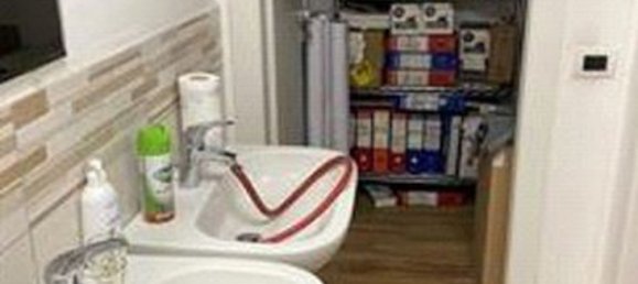 Propriété commerciale à Nova Milanese, Italy 174m² No. 64310 6