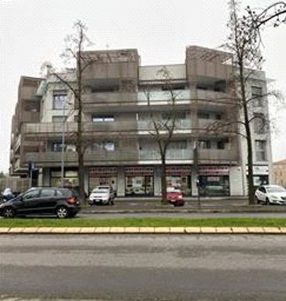 Propriété commerciale à Nova Milanese, Italy 174m² No. 64310