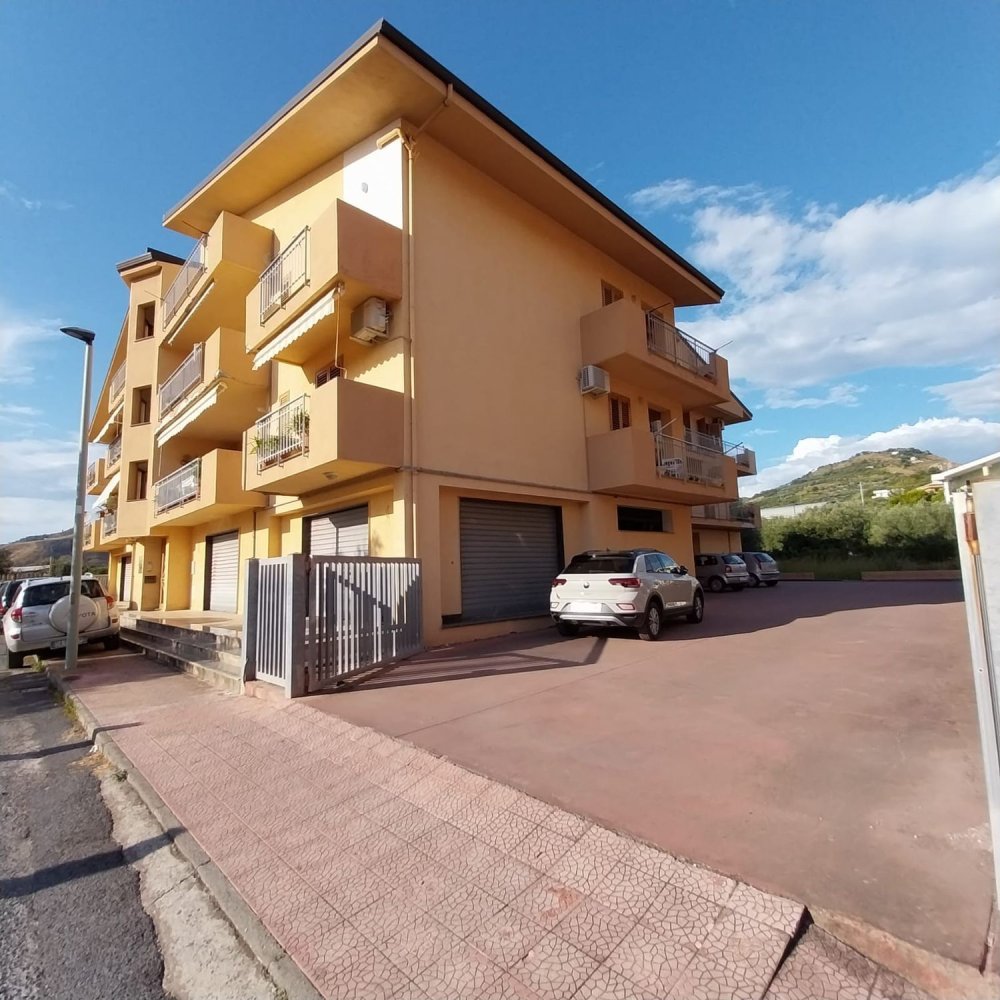 3 rooms Penthouse in Amantea, Italy No. 290110