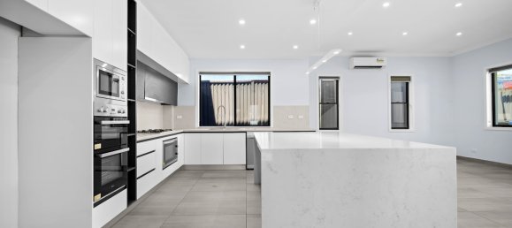 6 Schlafzimmer Haus in St Helens Park, Australia, Nr. 977 4