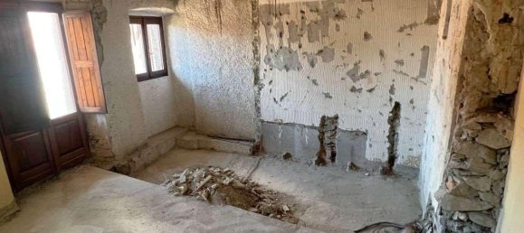 4-Zimmer Haus in Arizzano, Italy, Nr. 68834 13