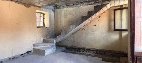 4-Zimmer Haus in Arizzano, Italy, Nr. 68834 12