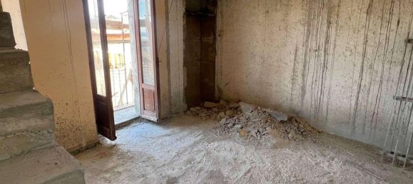 4-Zimmer Haus in Arizzano, Italy, Nr. 68834 68