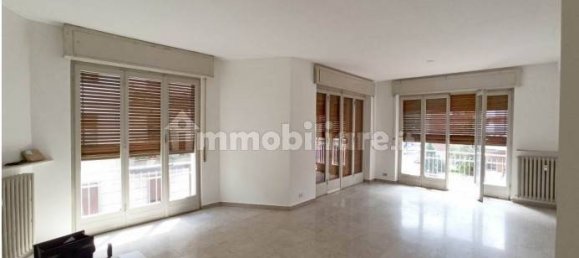 Apartamento T3 em Varese, Italy N.º 5462 4