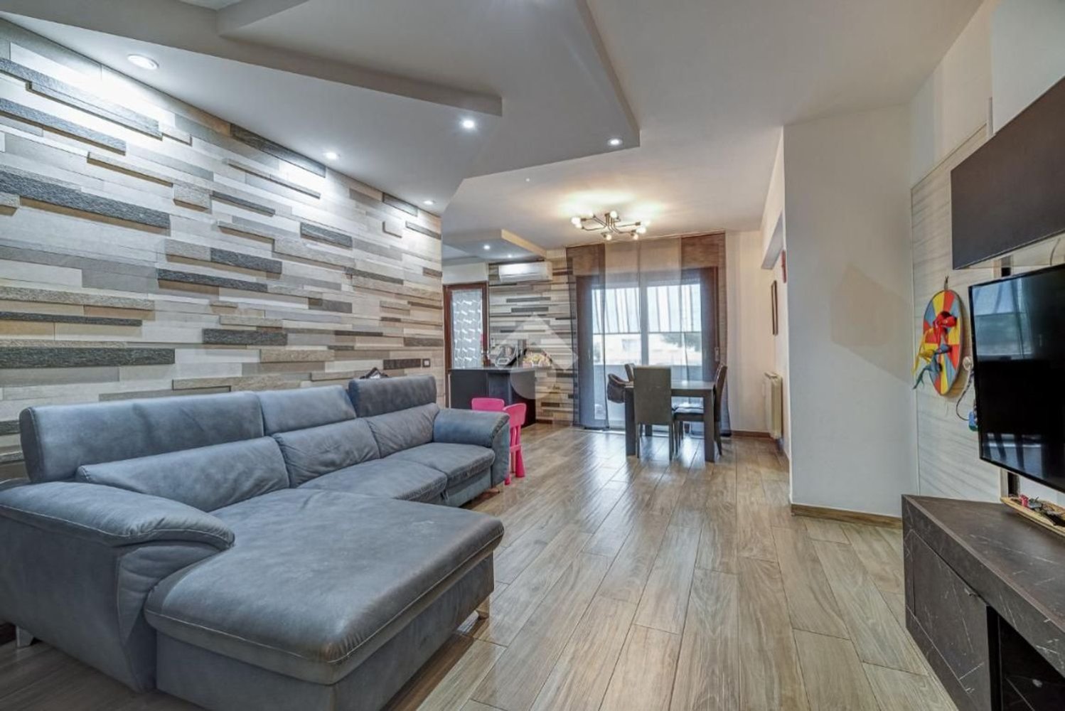 Квартира с 4 комнатами в Чивитавеккья, Италия № 221862