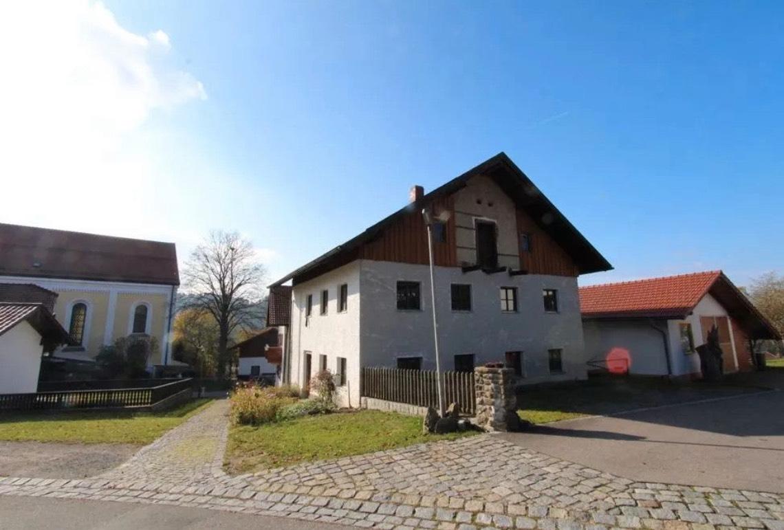 Casa de 5 dormitorios en Regensburg, Germany No. 282577