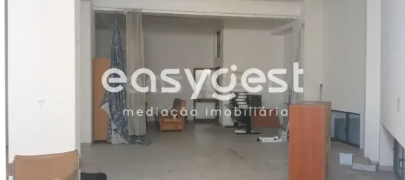 Propriété commerciale à Ferragudo, Portugal 93m² No. 39919 8