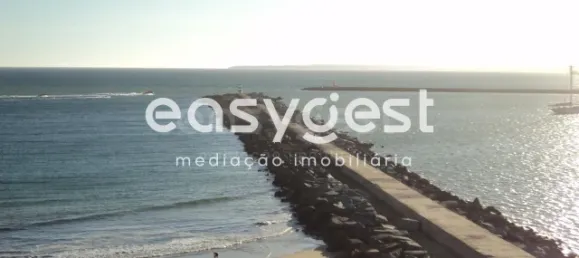 Propriété commerciale à Ferragudo, Portugal 93m² No. 39919 12