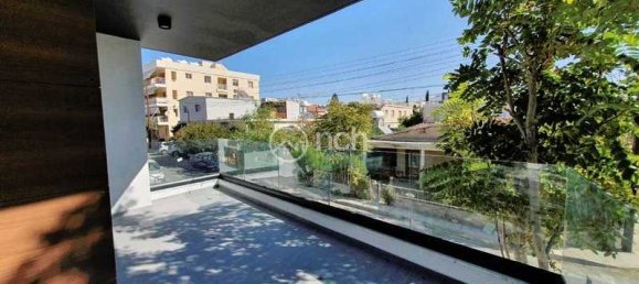 3 bedrooms Apartment in Limassol, Cyprus No. 17743 15