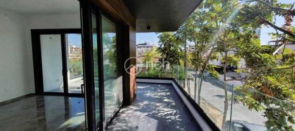 3 bedrooms Apartment in Limassol, Cyprus No. 17743 14