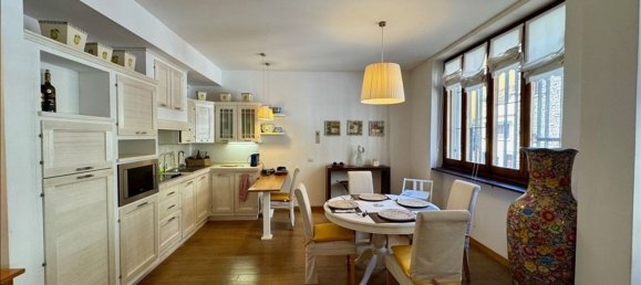 4 rooms Apartment in Florence, Italy No. 269416 4
