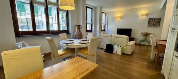 4 rooms Apartment in Florence, Italy No. 269416 3