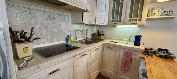 4 rooms Apartment in Florence, Italy No. 269416 8