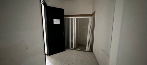 Propriété commerciale à San Donaci, Italy 400m² No. 342546 13