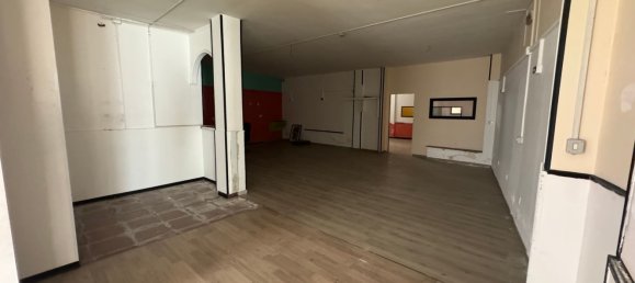 Propriété commerciale à San Donaci, Italy 400m² No. 342546 22