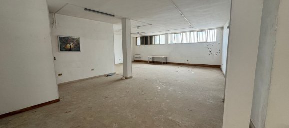 Propriété commerciale à San Donaci, Italy 400m² No. 342546 10