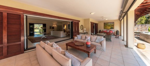 5 bedrooms Villa in Tamarin, Mauritius No. 177 5