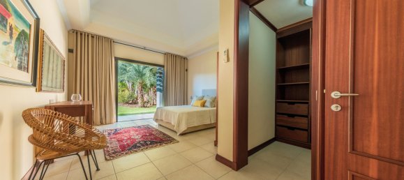 5 bedrooms Villa in Tamarin, Mauritius No. 177 10