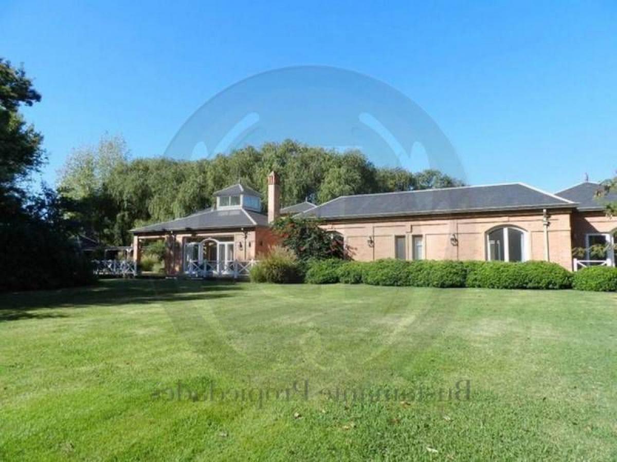 4 chambres Maison à Pilar, Argentina No. 75276