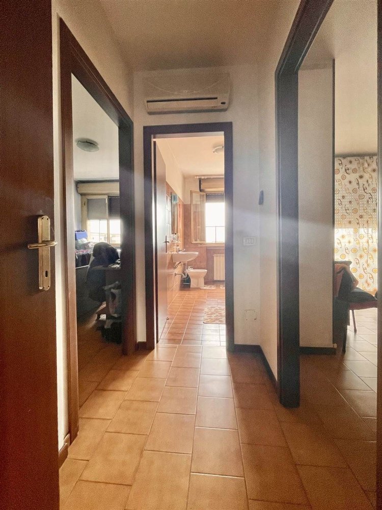 3-salle Appartement à Borgo Virgilio, Italy No. 227665