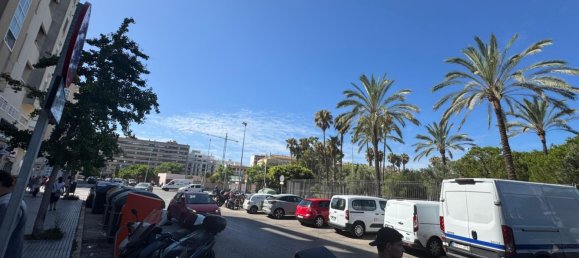 Apartamento de 3 dormitorios en Cádiz, Spain No. 141084 32