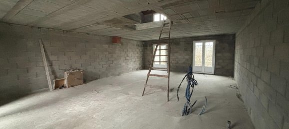 1 Schlafzimmer Haus in Loire-les-Marais, France, Nr. 98964 2