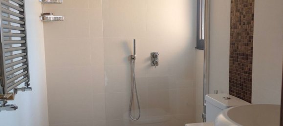 3 Schlafzimmer Doppelhaus in Oviedo, Spain, Nr. 162784 10