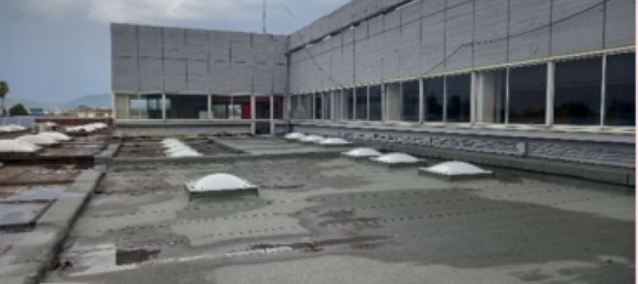 185m² Commercial property in Marcianise, Italy No. 315754 8