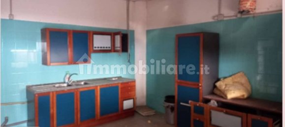 185m² Commercial property in Marcianise, Italy No. 315754 5