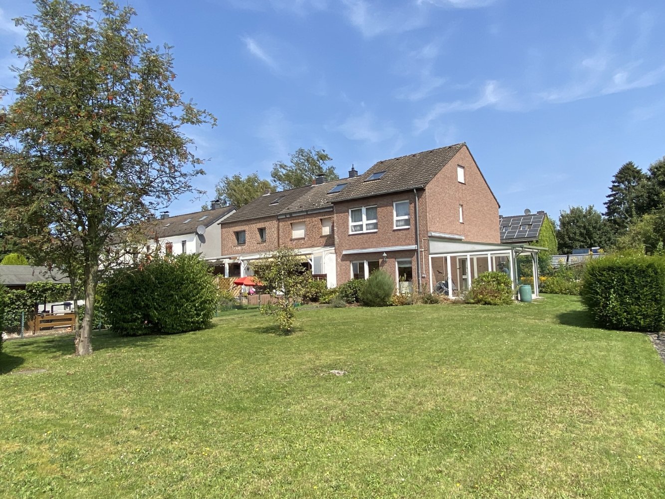 4 rooms Townhouse in Monchengladbach, Germany No. 25834