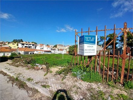 1536m² Land in Almada, Portugal No. 74620